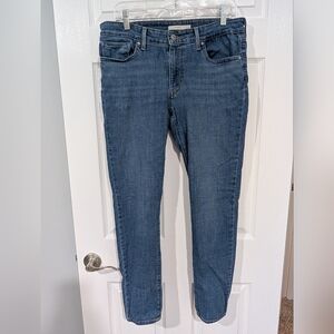 Levi's Medium Wash 711 Skinny Ankle Denim Jeans in Size W31 L30